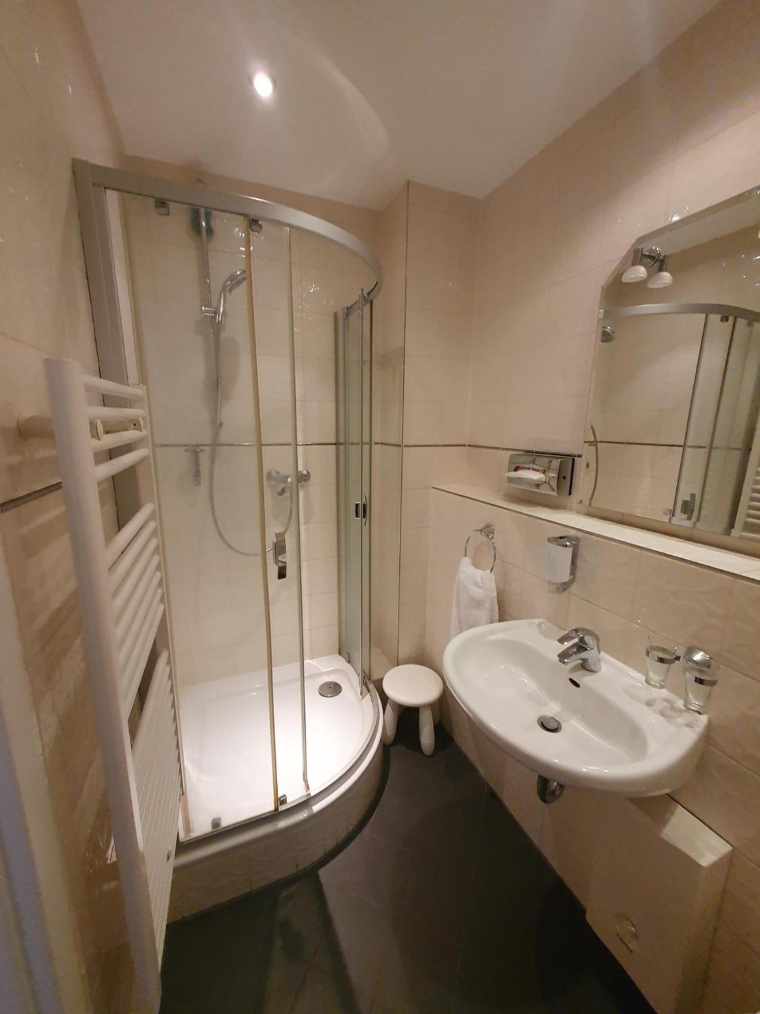 Die Villa, Zimmer 17, Dz レバークーゼン エクステリア 写真