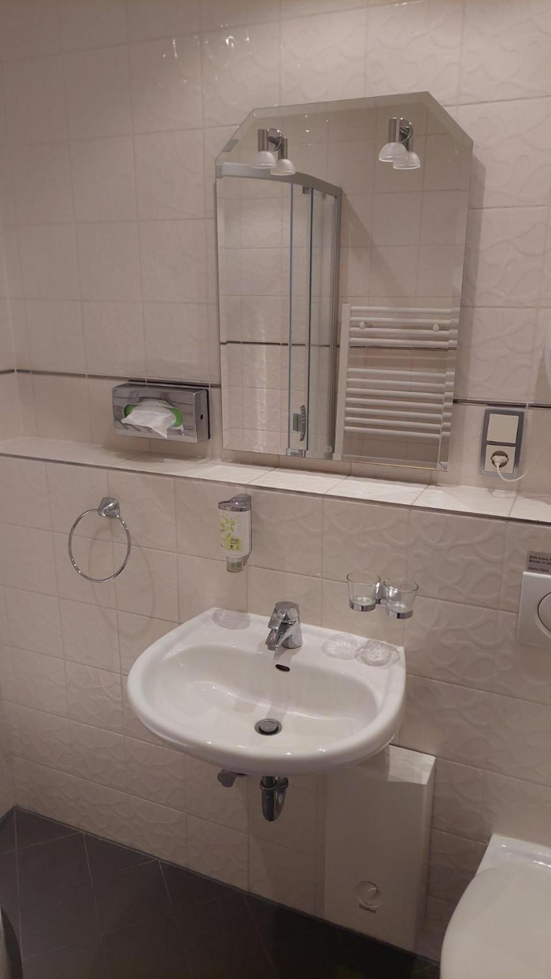 Die Villa, Zimmer 17, Dz レバークーゼン エクステリア 写真